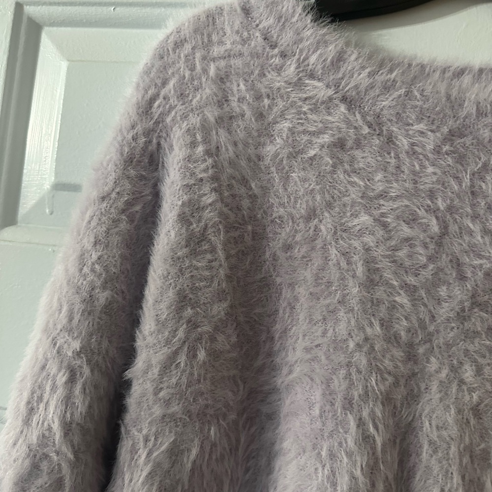 Double Zero Lavender Purple Fuzzy Sweater. Size small. - Picture 6 of 9